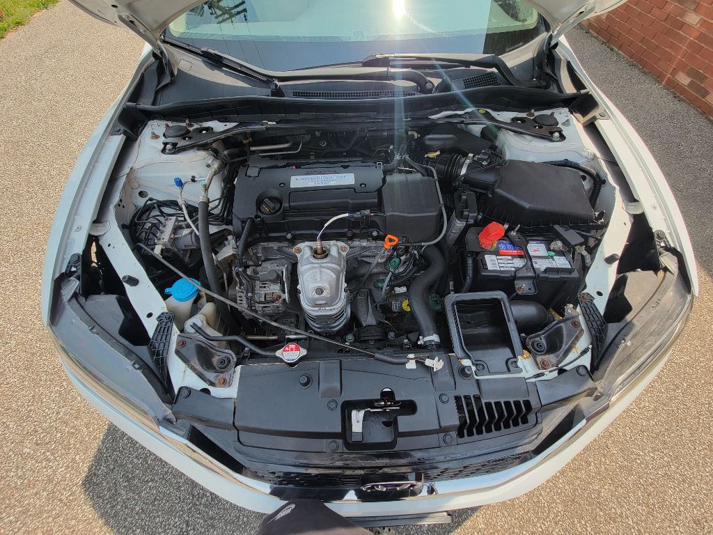 2015 Honda Accord Image 24