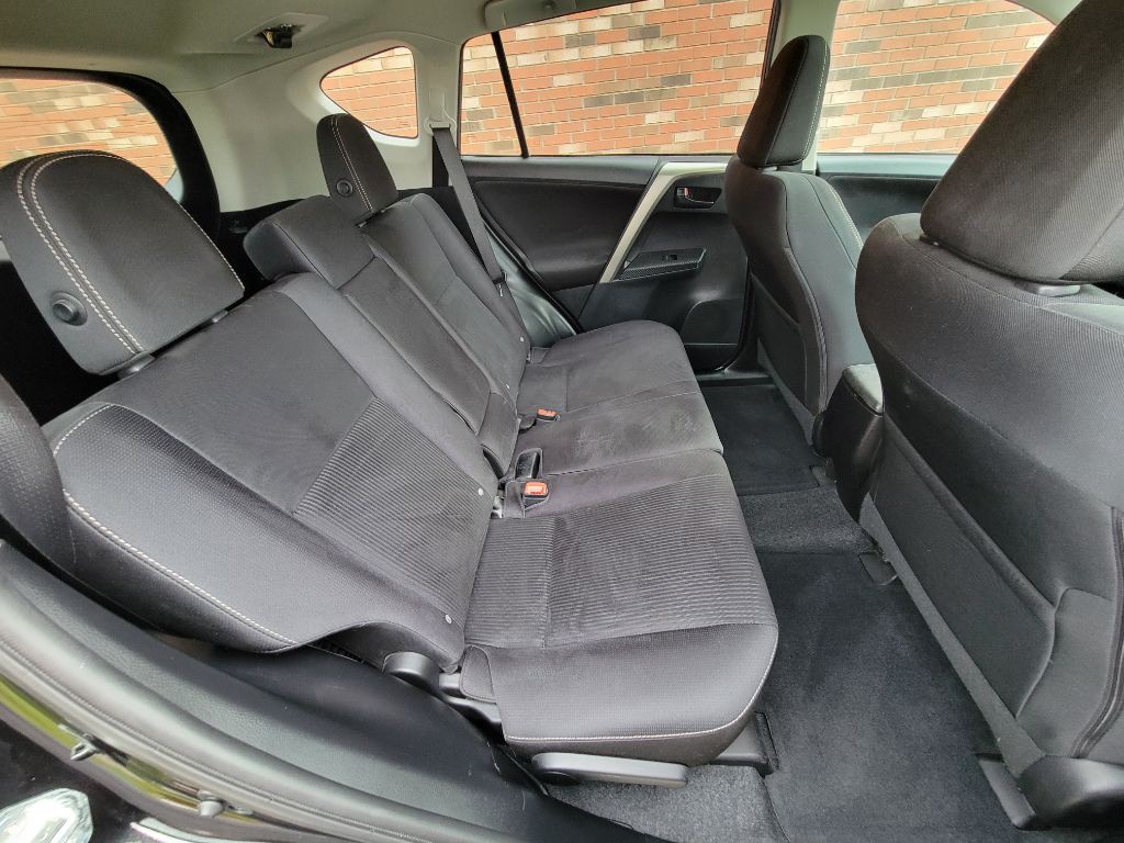 2013 Toyota Rav4 Image 17