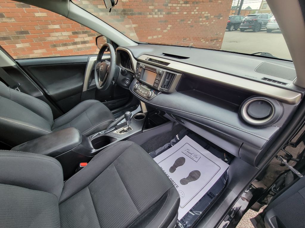 2013 Toyota Rav4 Image 18
