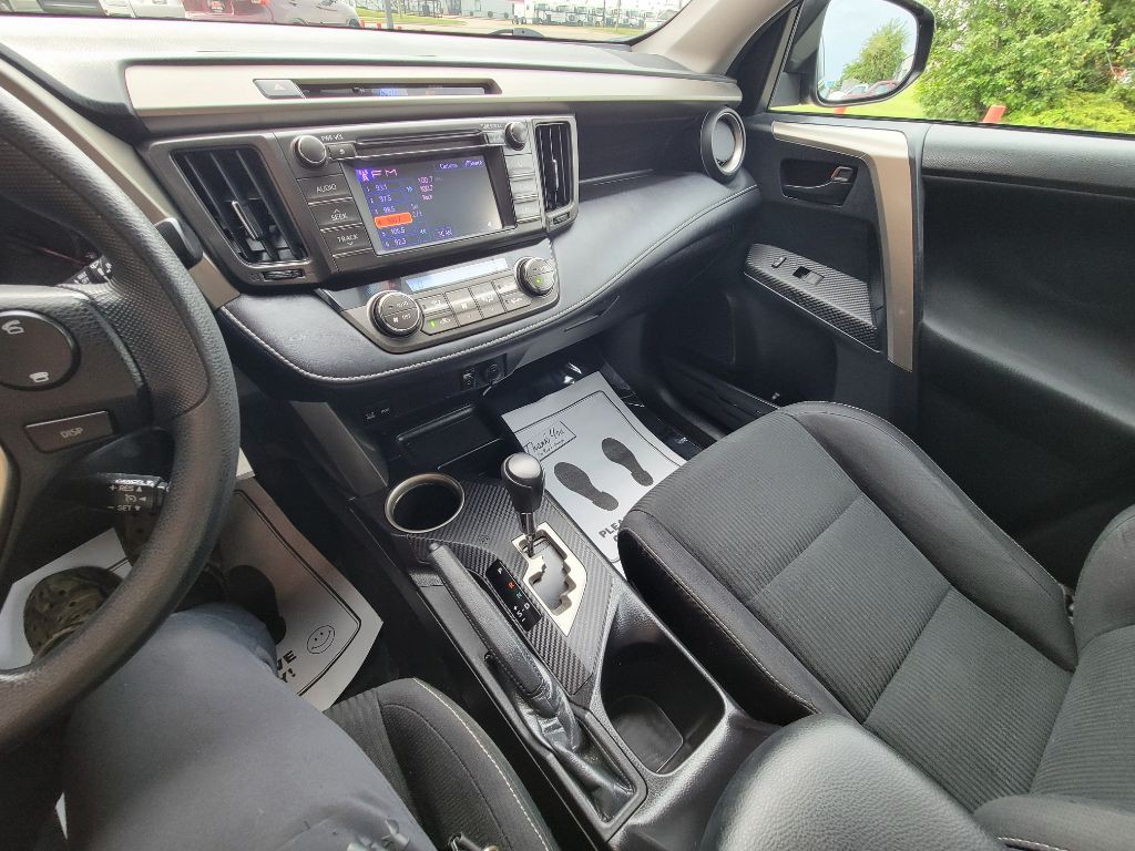 2013 Toyota Rav4 Image 21