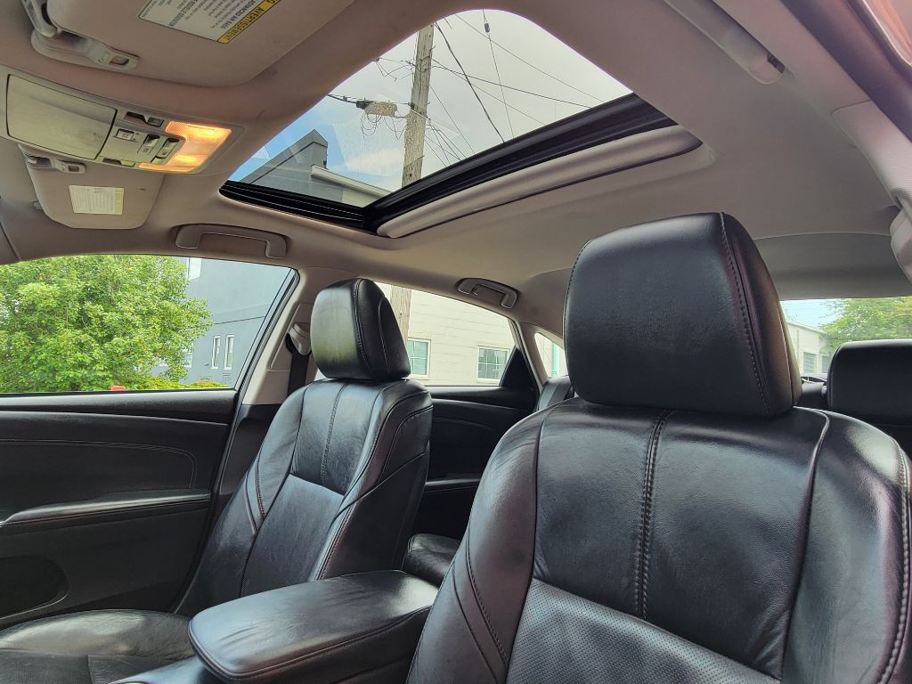 2013 Toyota Avalon Image 11