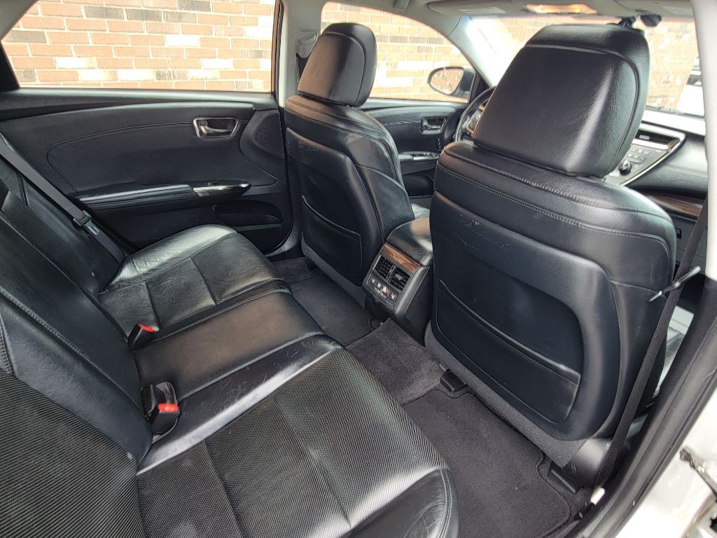 2013 Toyota Avalon Image 15