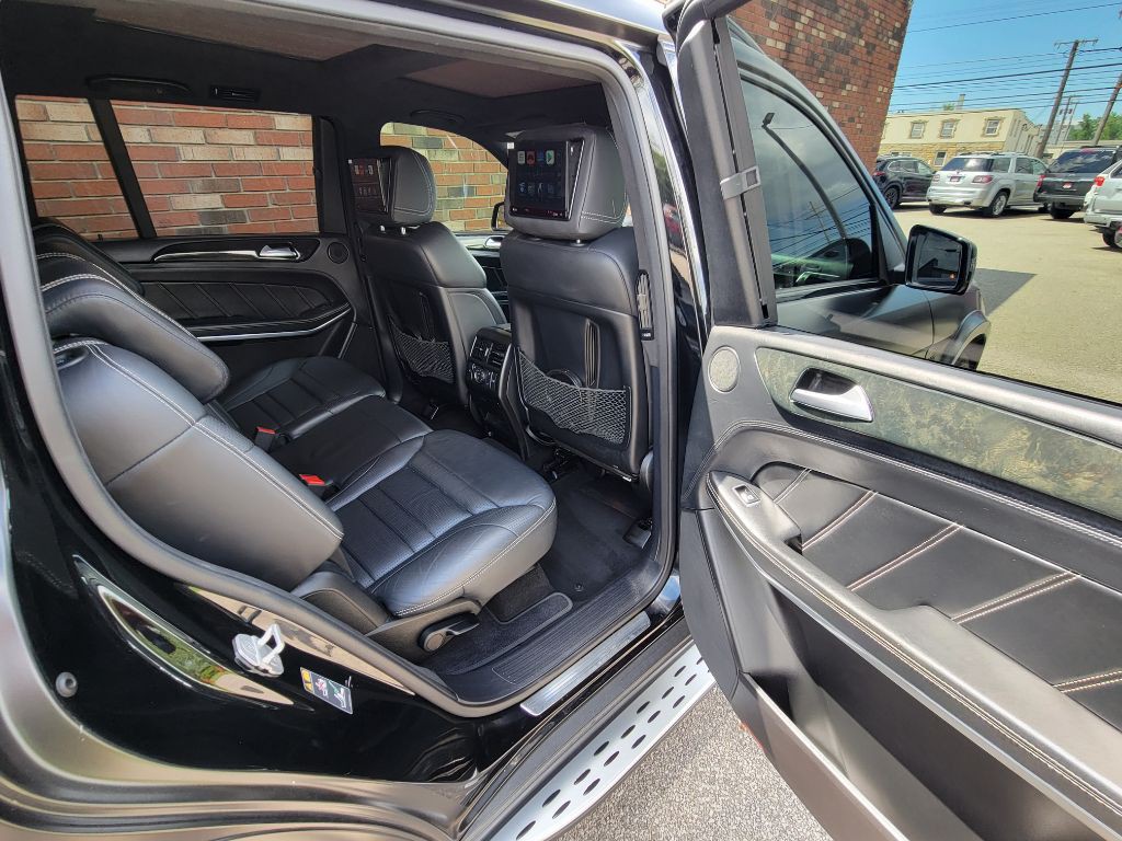 2016 Mercedes-Benz GL-Class Image 24