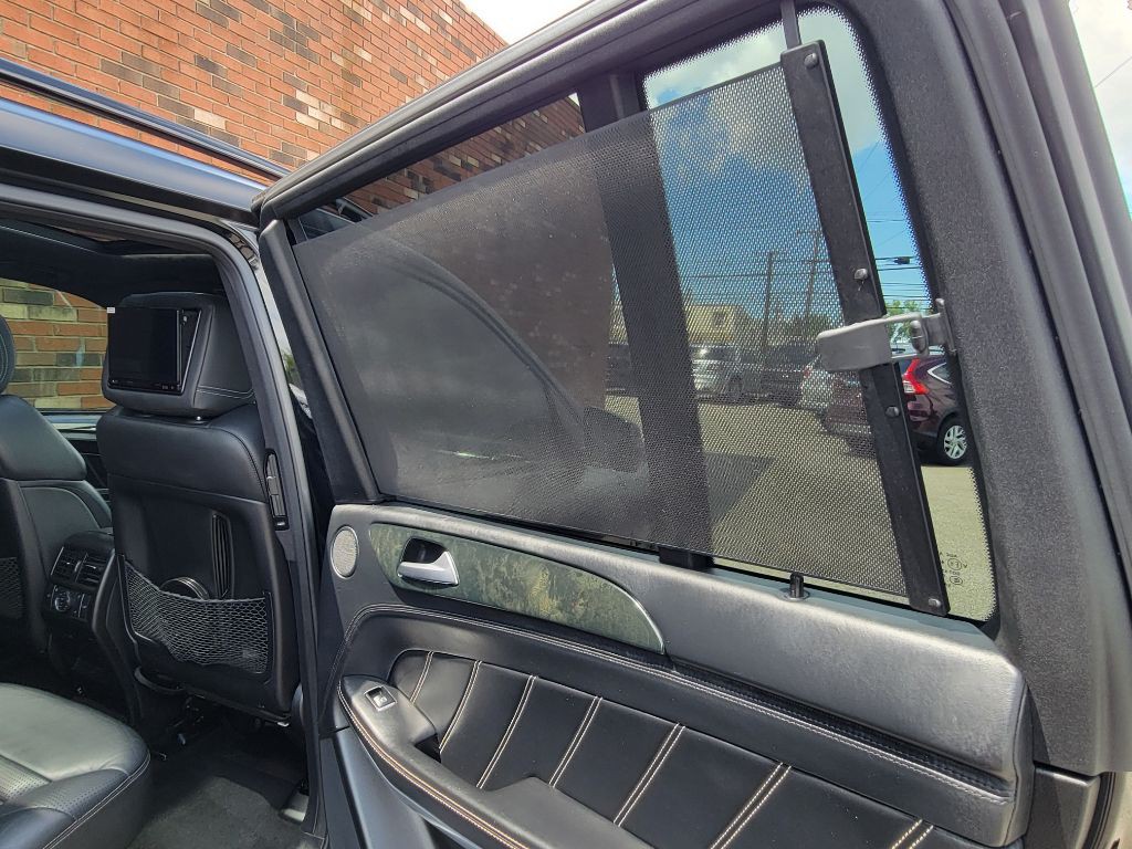 2016 Mercedes-Benz GL-Class Image 25