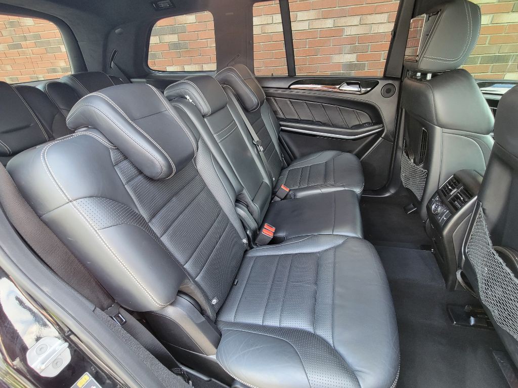 2016 Mercedes-Benz GL-Class Image 28