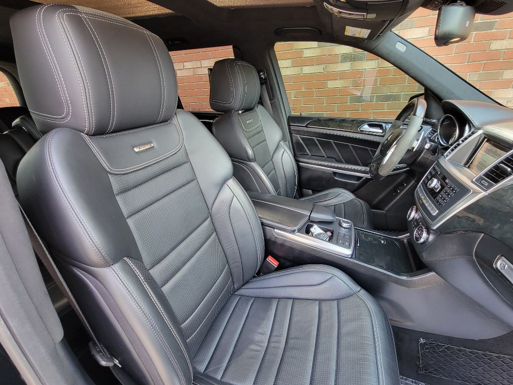 2016 Mercedes-Benz GL-Class Image 38