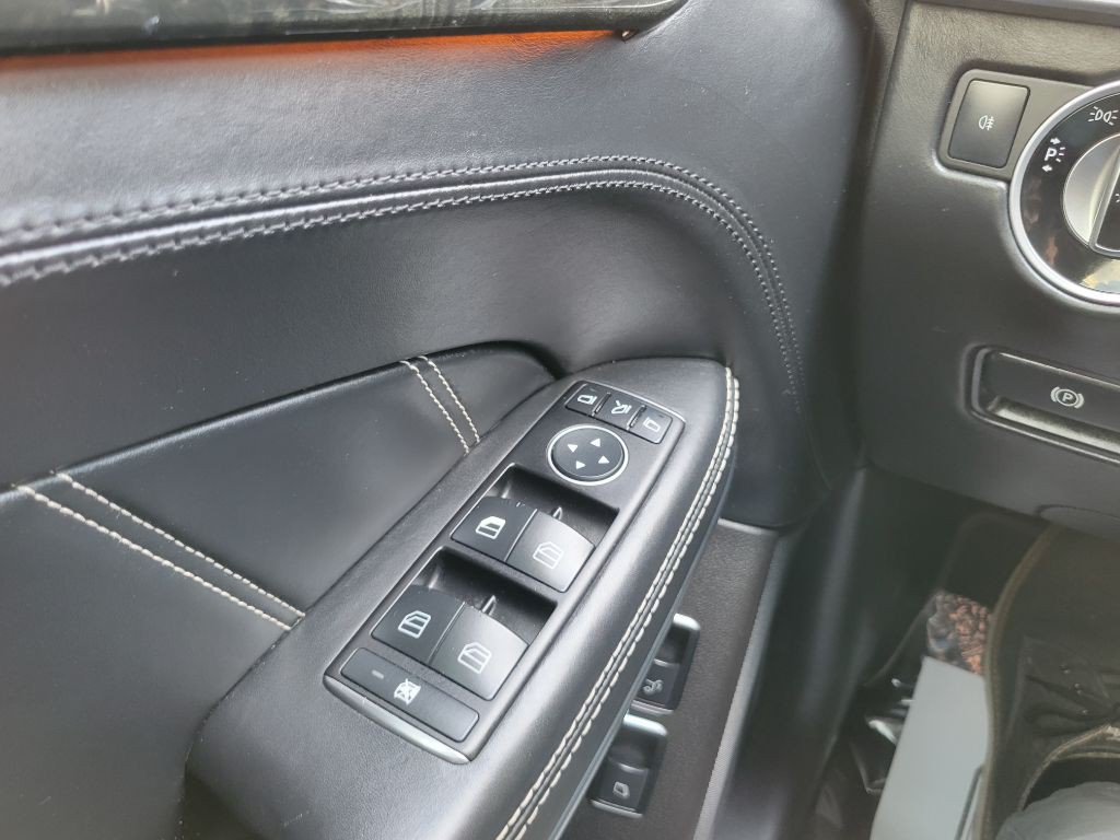 2016 Mercedes-Benz GL-Class Image 43