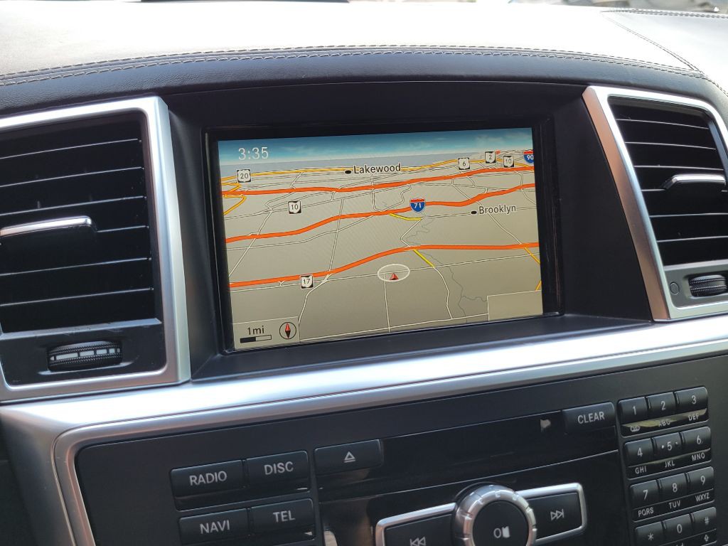 2016 Mercedes-Benz GL-Class Image 50