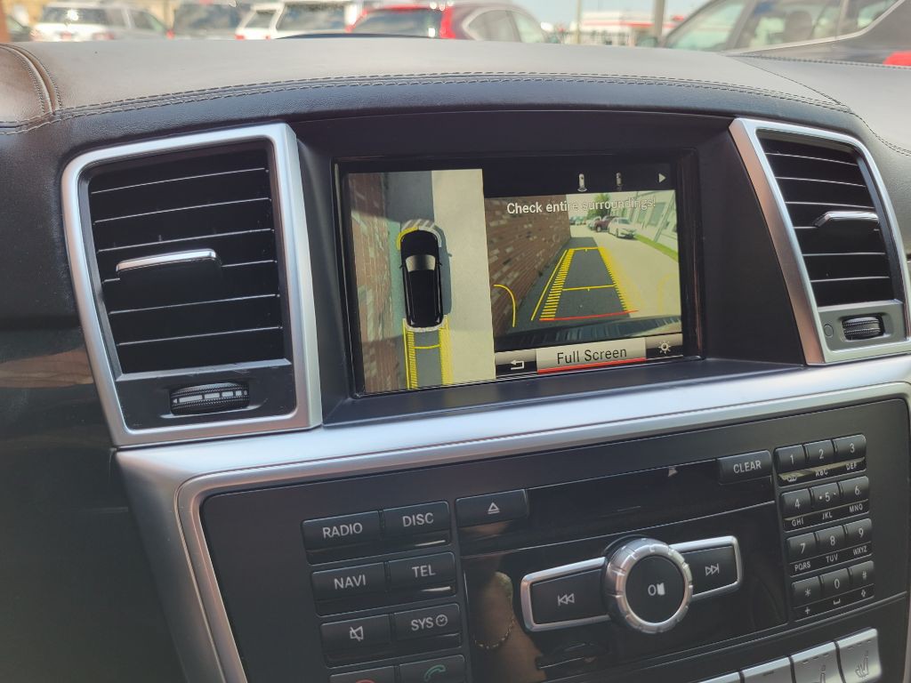 2016 Mercedes-Benz GL-Class Image 52