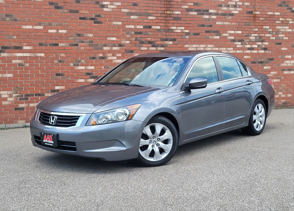 2010 Honda Accord Image 2