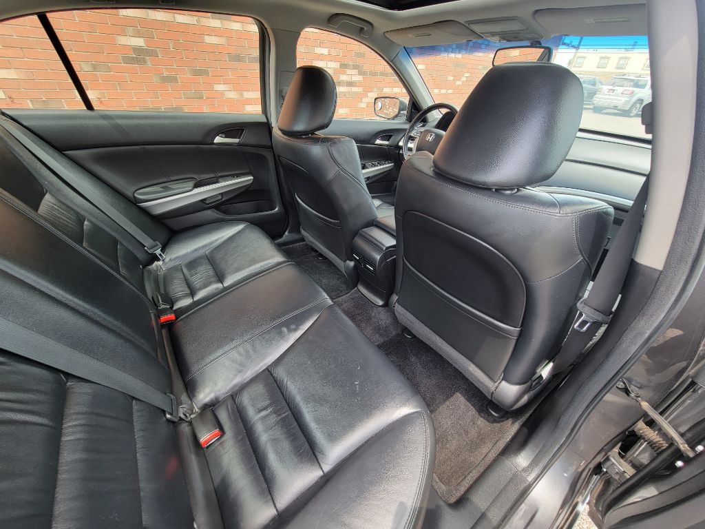 2010 Honda Accord Image 14