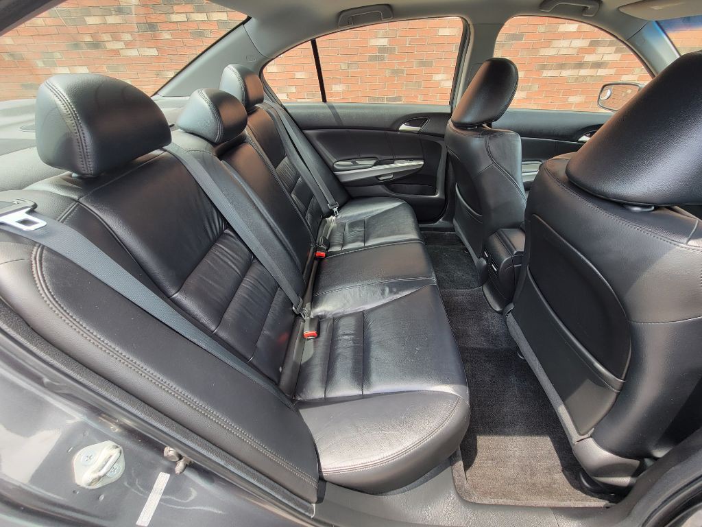 2010 Honda Accord Image 15