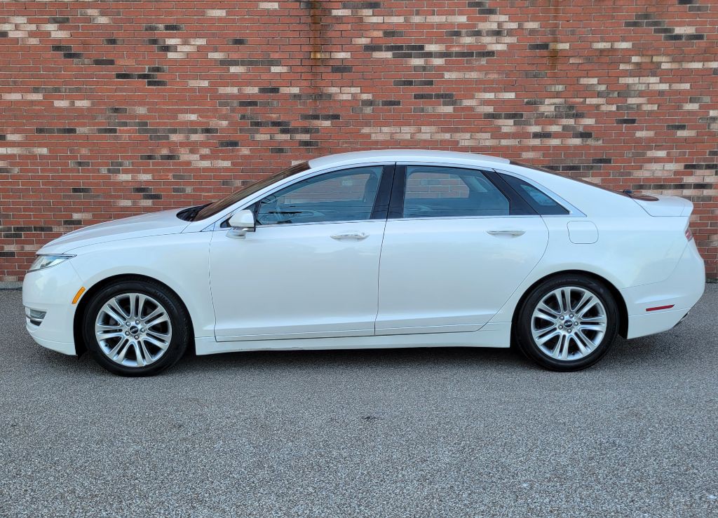 2014 Lincoln MKZ Image 3
