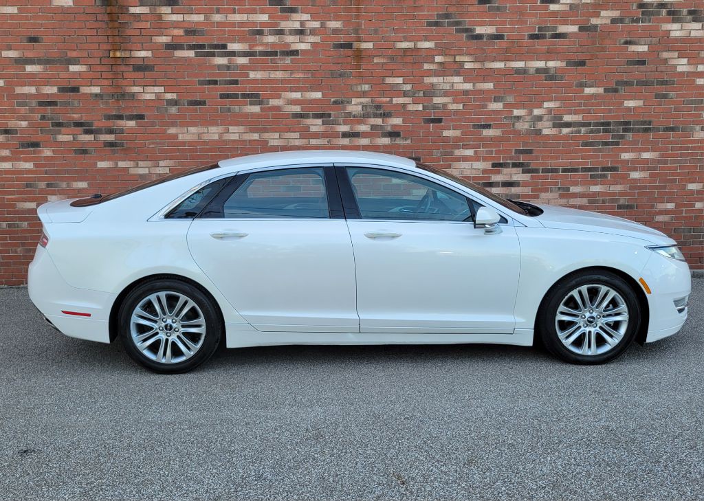 2014 Lincoln MKZ Image 8