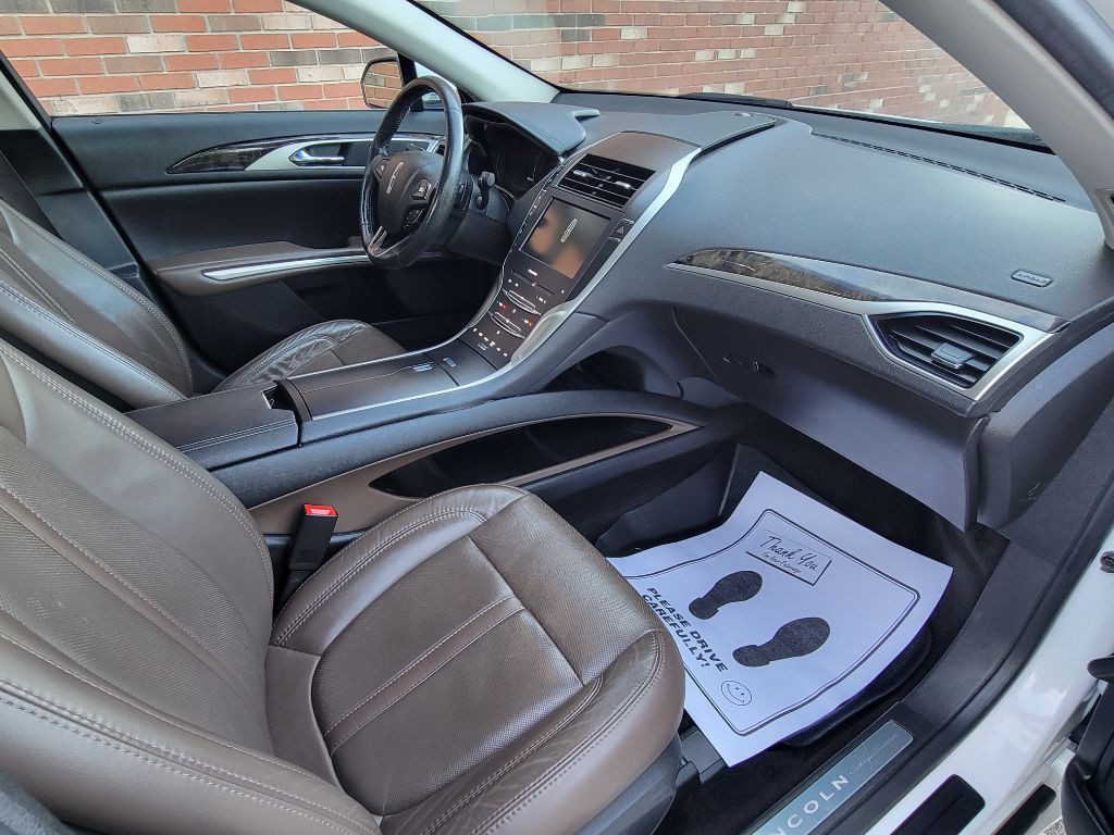 2014 Lincoln MKZ Image 22