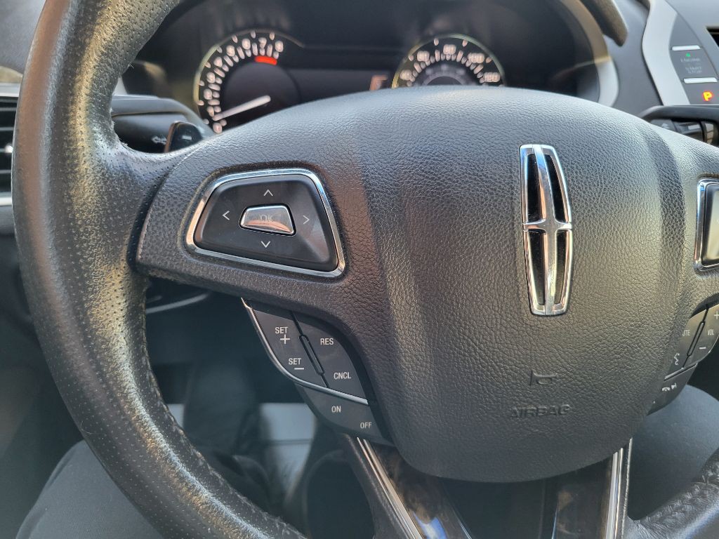 2014 Lincoln MKZ Image 26