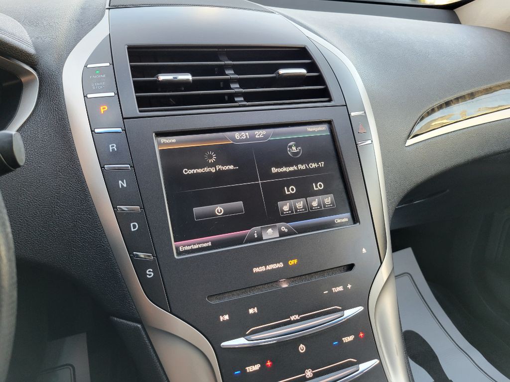 2014 Lincoln MKZ Image 28