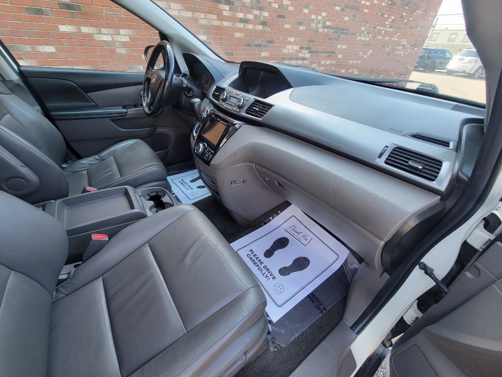 2014 Honda Odyssey Image 20