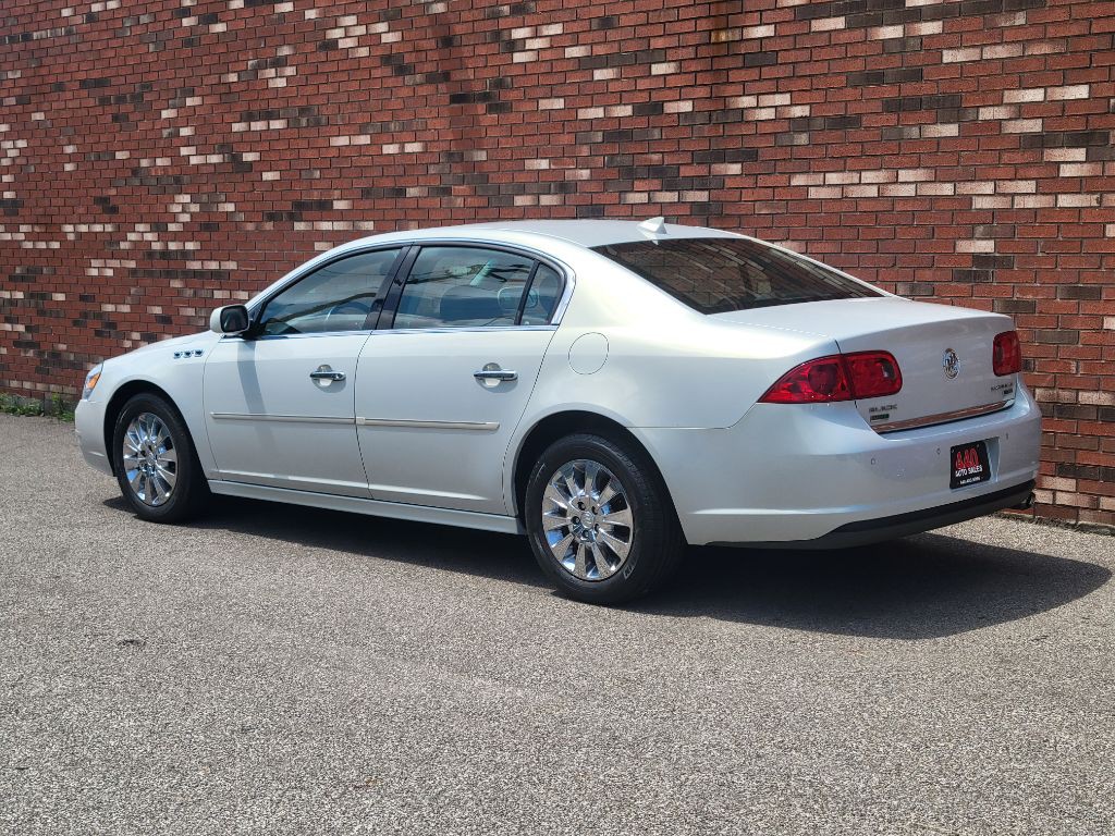 2010 Buick Lucerne Image 5