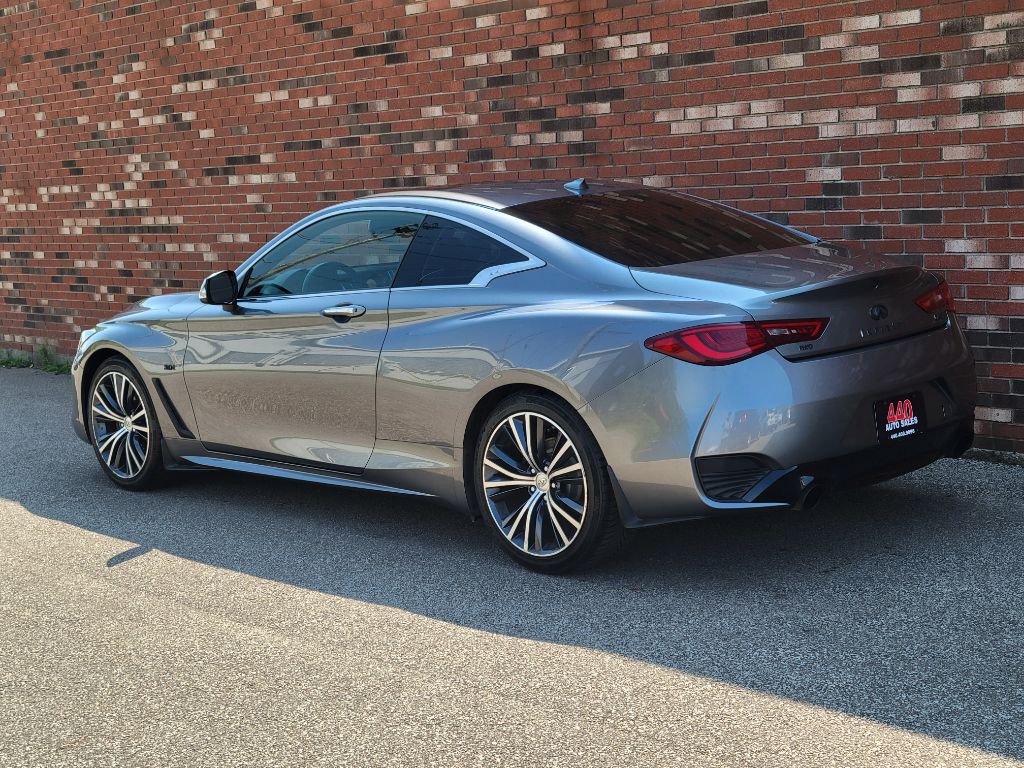 2017 INFINITI Q60 Image 5