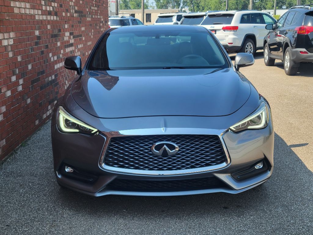 2017 INFINITI Q60 Image 7