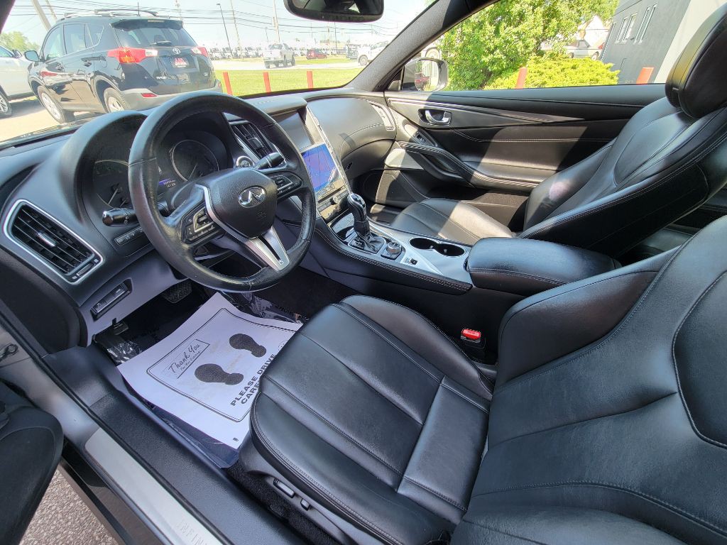 2017 INFINITI Q60 Image 11