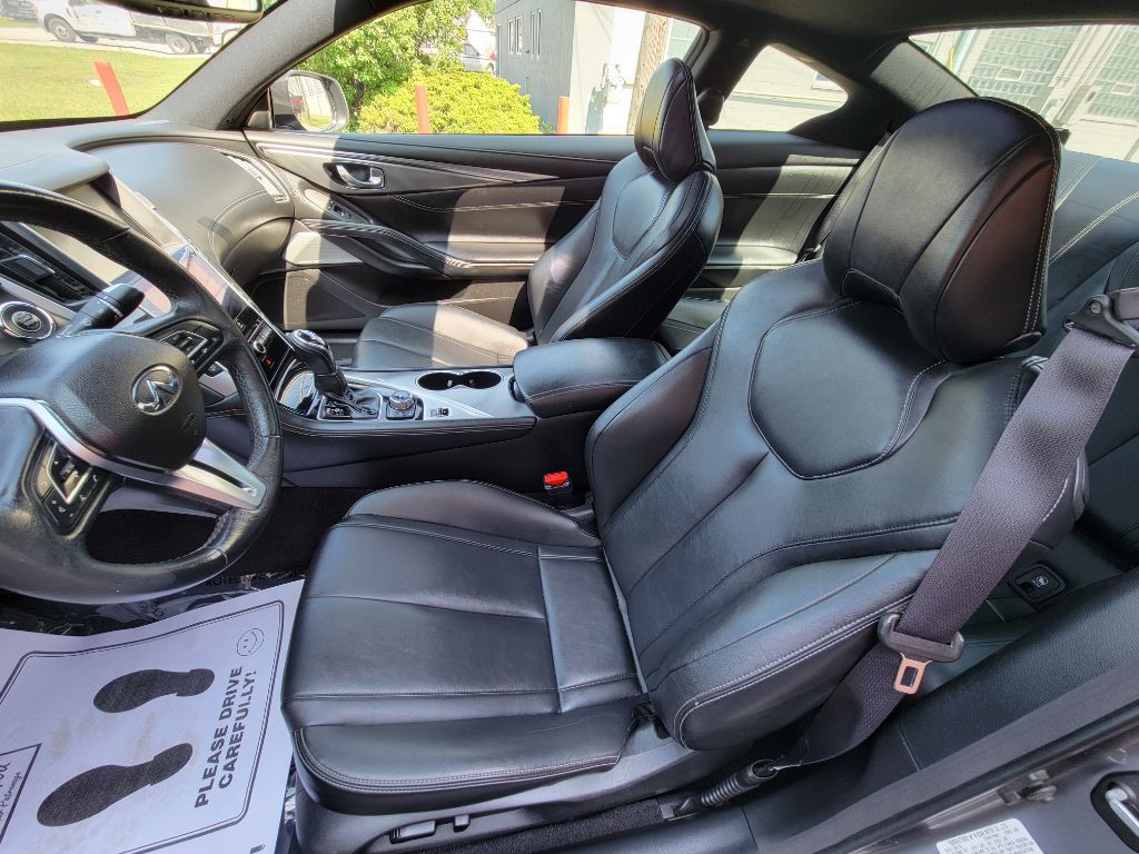 2017 INFINITI Q60 Image 13