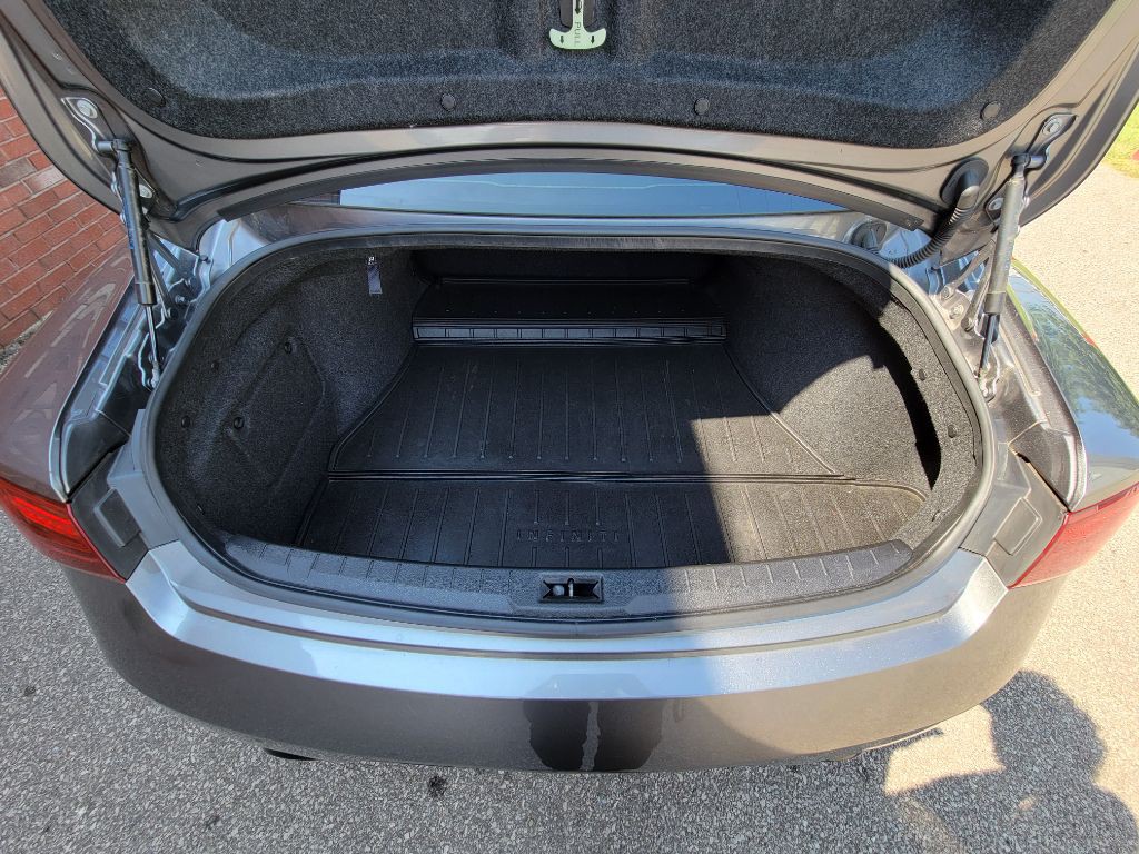 2017 INFINITI Q60 Image 23