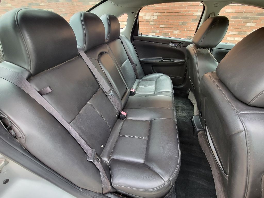 2011 Chevrolet Impala Image 15