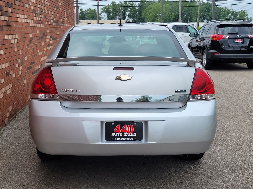 2011 Chevrolet Impala Image 6