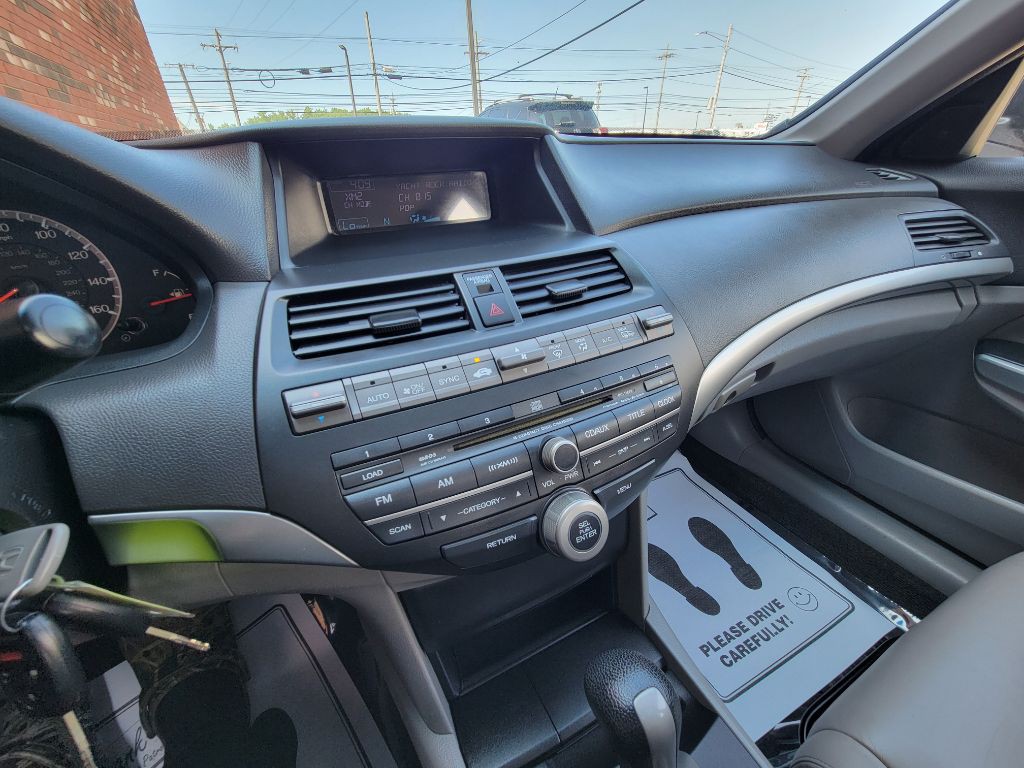 2010 Honda Accord Image 22