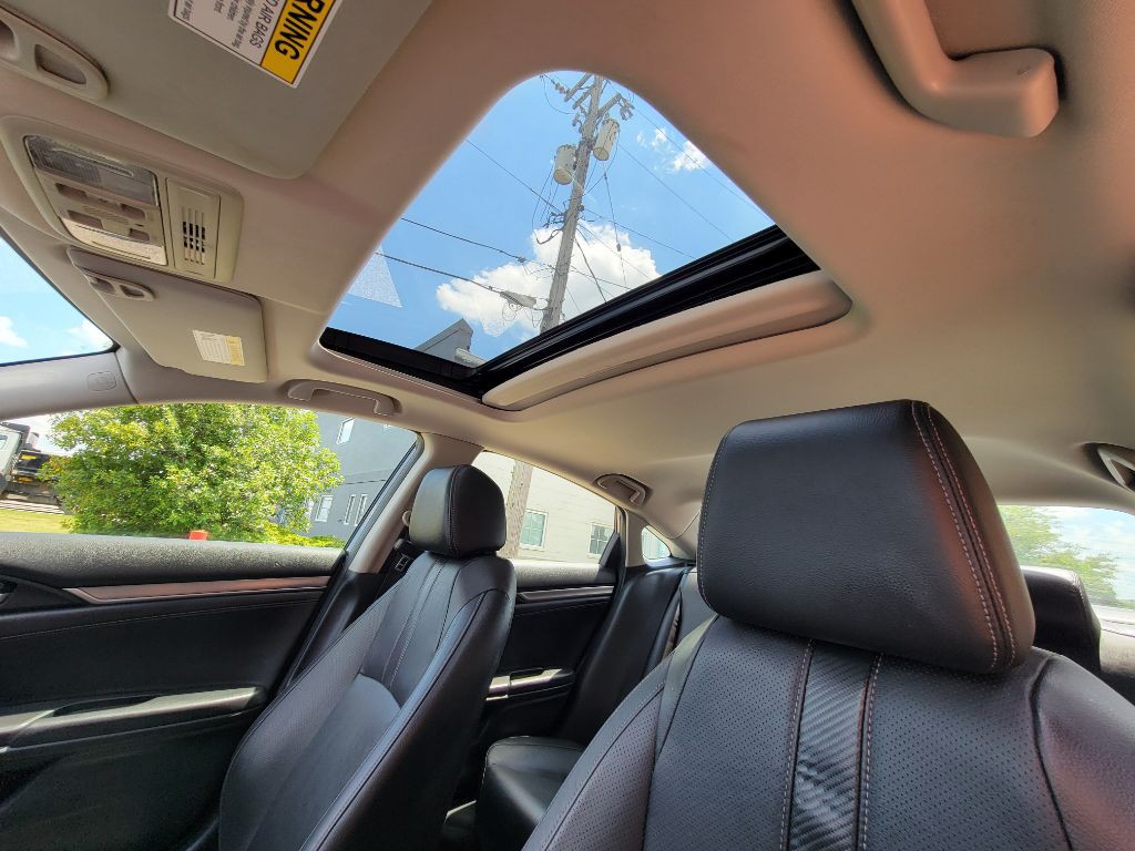 2018 Honda Civic Image 12
