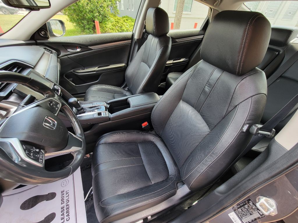 2018 Honda Civic Image 13