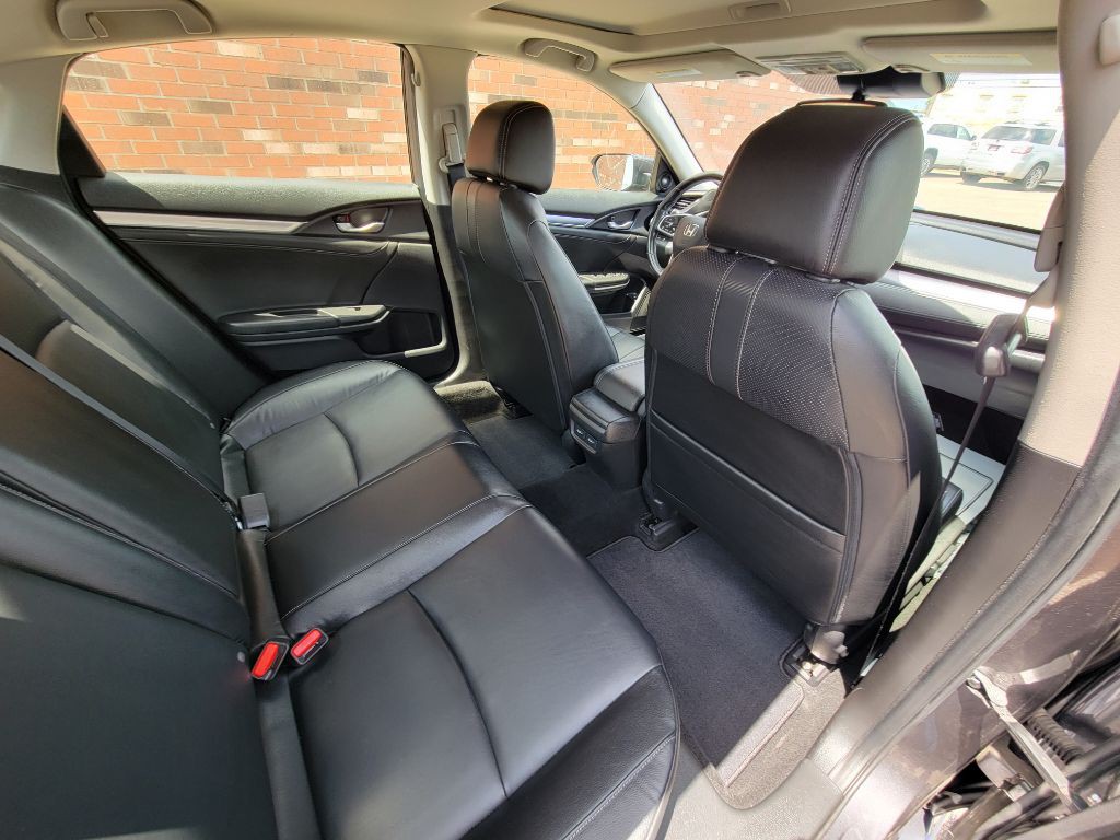 2018 Honda Civic Image 16