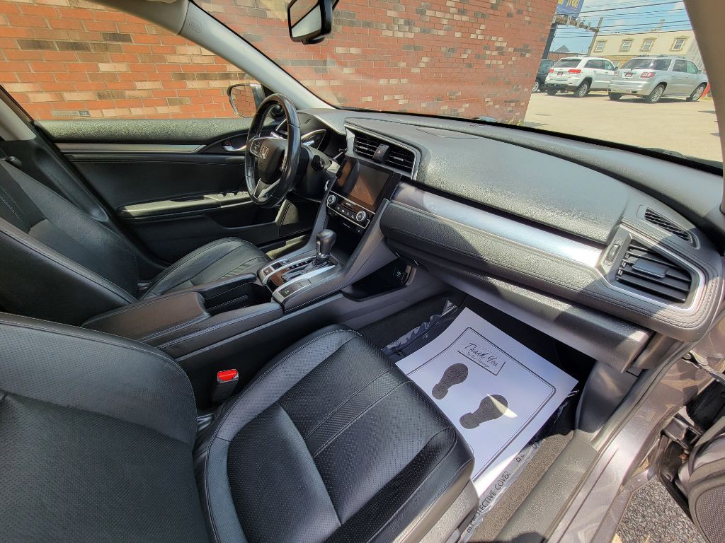 2018 Honda Civic Image 18