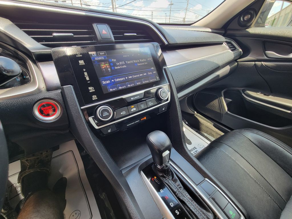 2018 Honda Civic Image 22