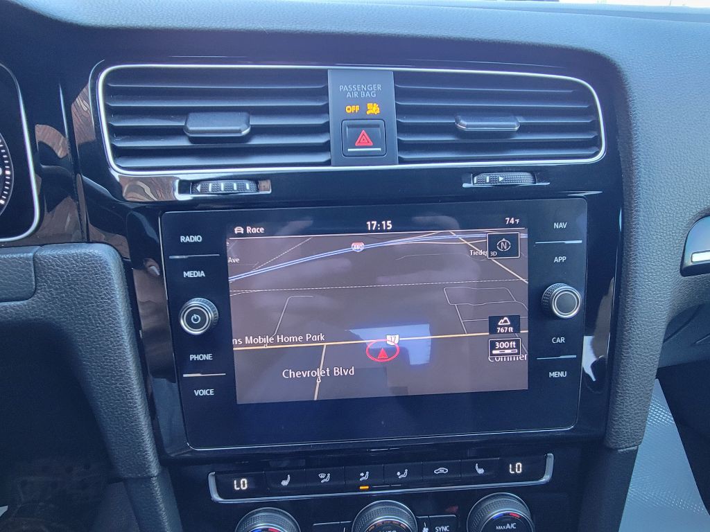 2018 Volkswagen Golf Image 22