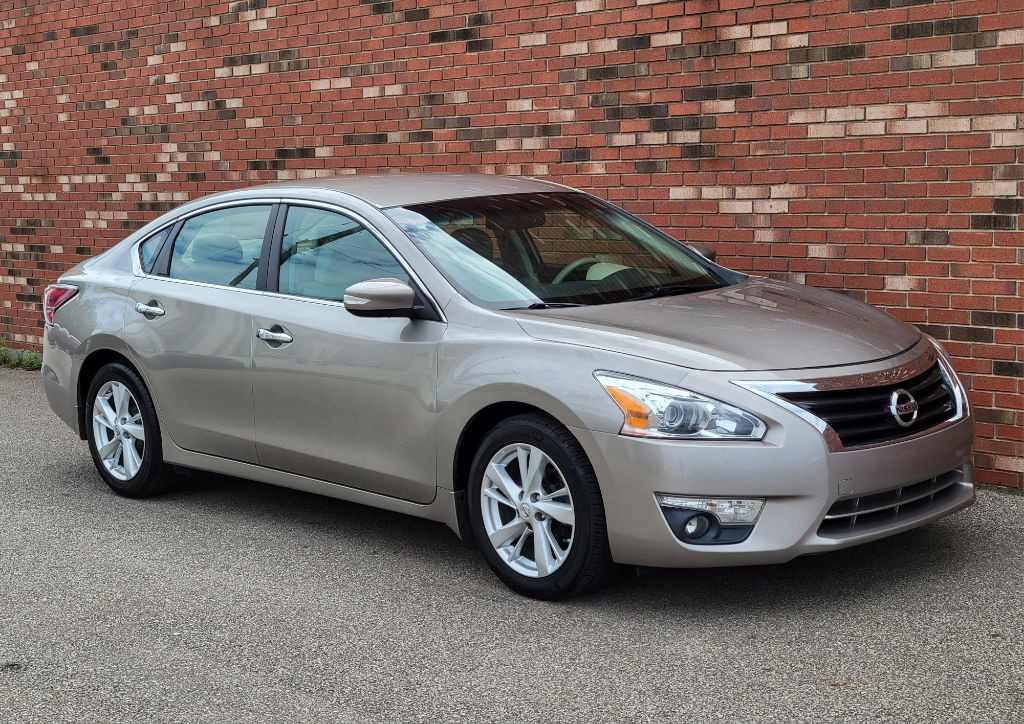 2014 Nissan Altima Image 9