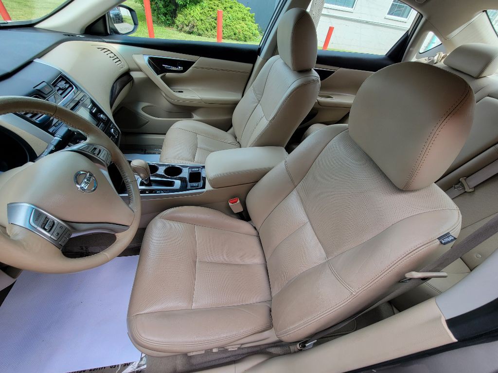 2014 Nissan Altima Image 12