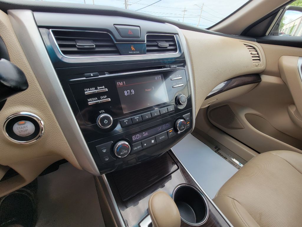 2014 Nissan Altima Image 21