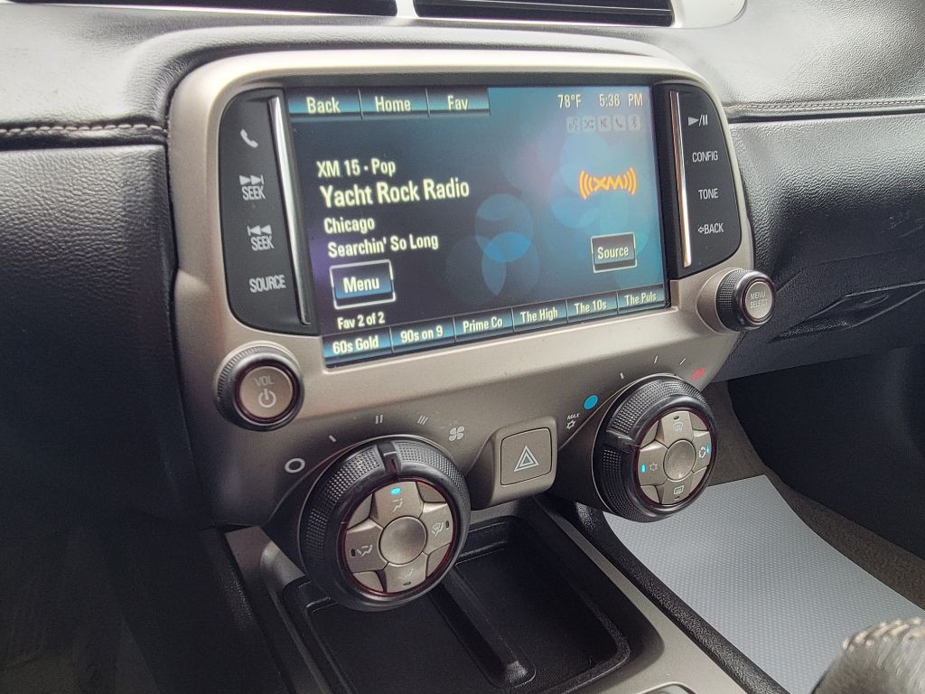 2015 Chevrolet Camaro Image 26