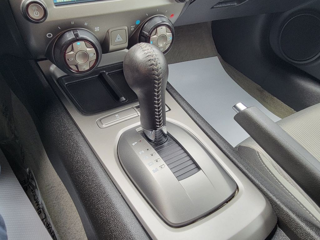 2015 Chevrolet Camaro Image 28