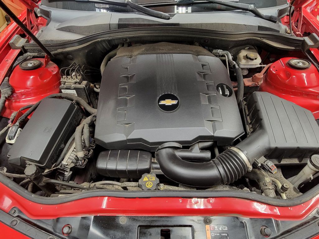 2015 Chevrolet Camaro Image 32
