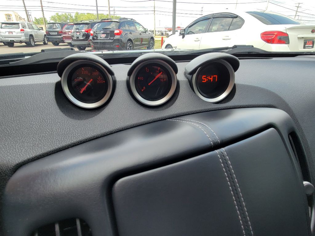 2016 Nissan 370Z Image 23