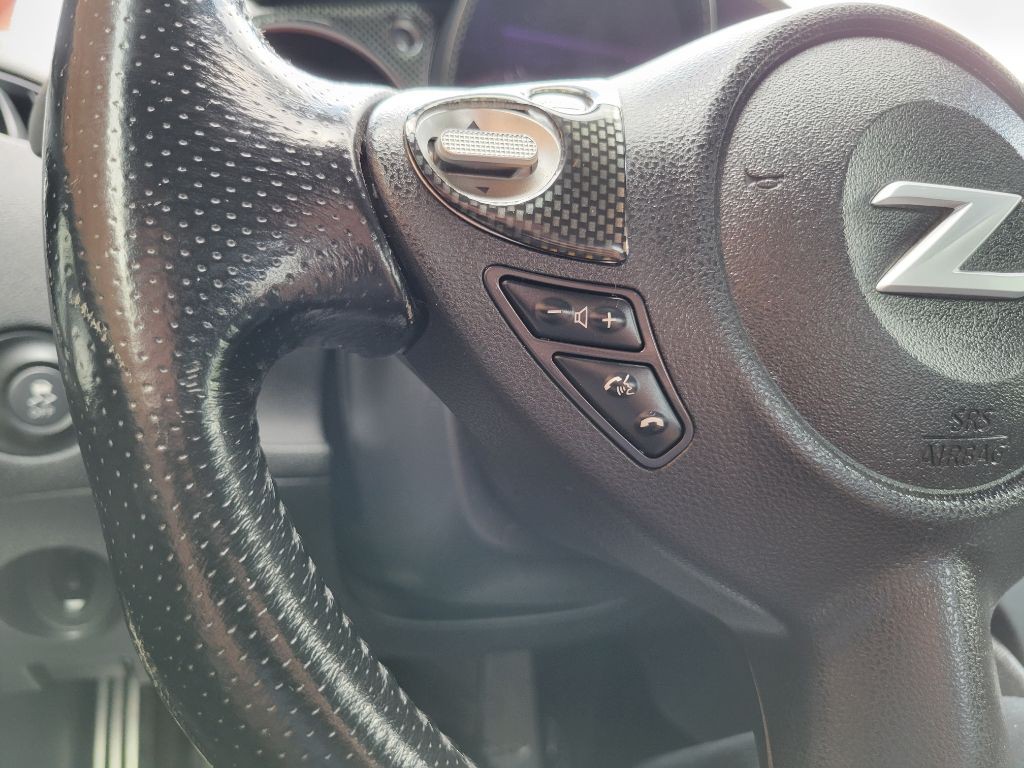 2016 Nissan 370Z Image 27
