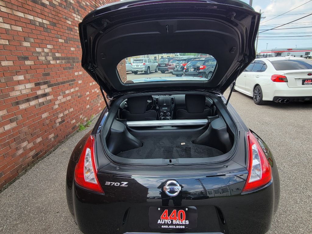 2016 Nissan 370Z Image 34