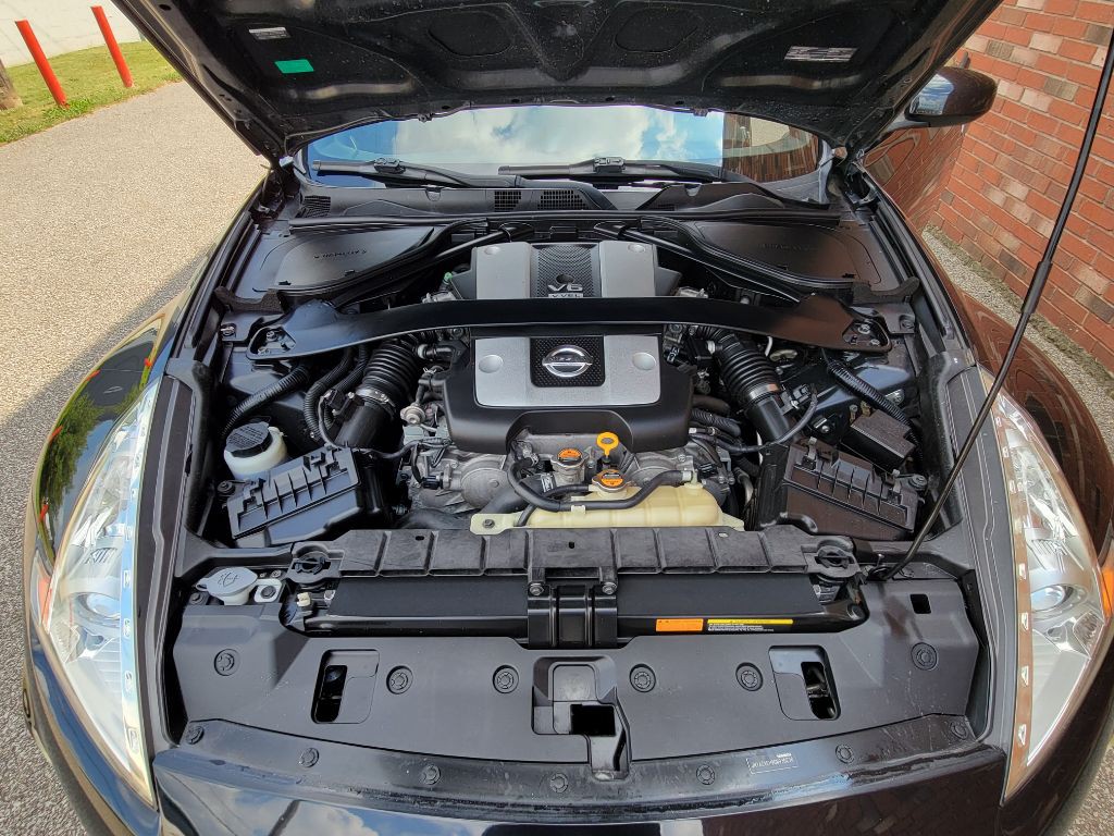 2016 Nissan 370Z Image 35