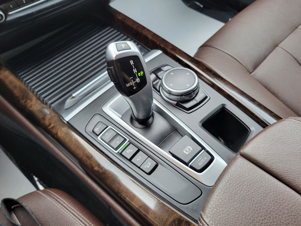 2016 BMW X5 Image 25