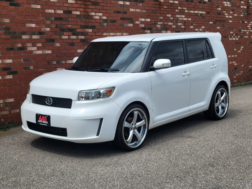 2010 Scion xB Image 5