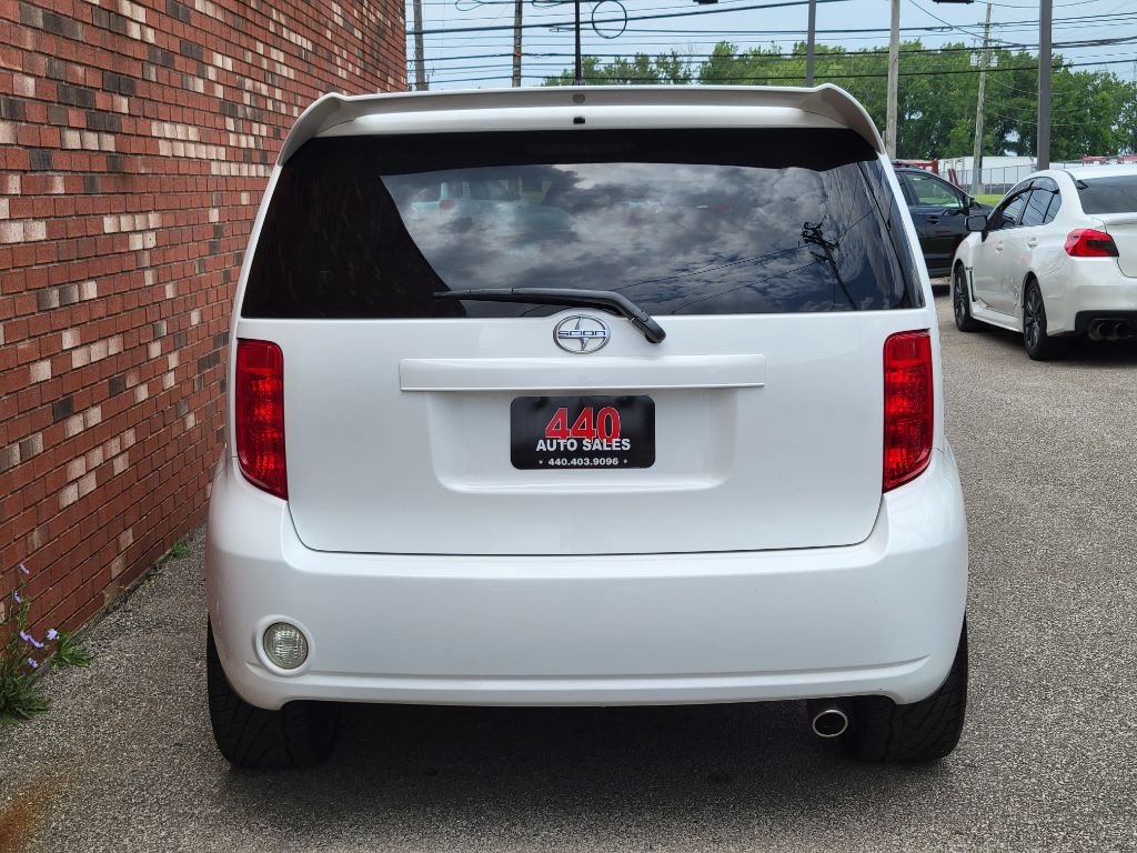 2010 Scion xB Image 7